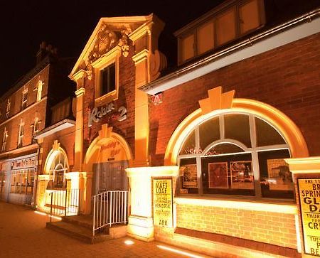 The Robin 2 Hotel Wolverhampton Esterno foto